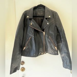 NWOT BLANK NYC BLACK FAUX LEATHER JACKET WITH ROSE GOLD DETAILS Size XL